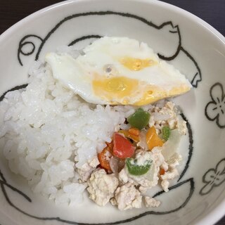 子どもごはん　ピーマンとひき肉ライス